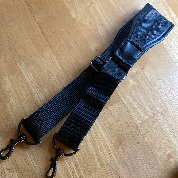 Canvas black strap for bag 30-42”, in great condition - Picture 8 of 9